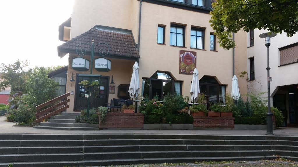Hotel Zur Traube Moglingen ภายนอก รูปภาพ